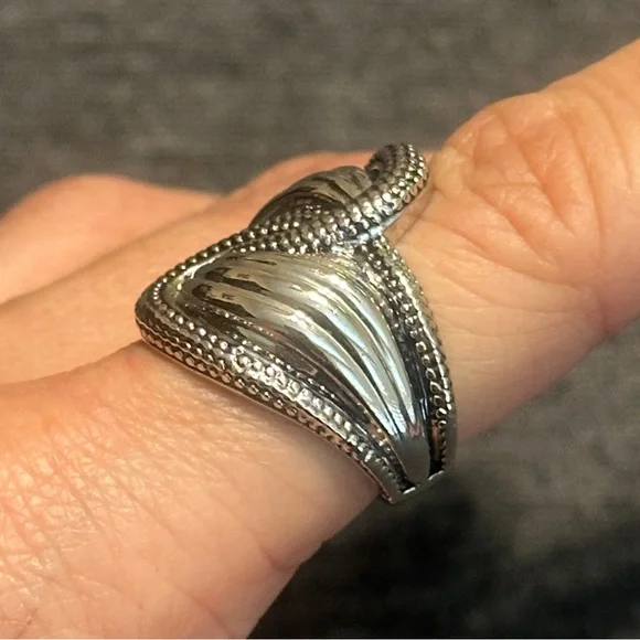 Textured Silver-Tone Double Rope Infinity Knot Statement Ring, Sz 8 - Picture 5 of 7